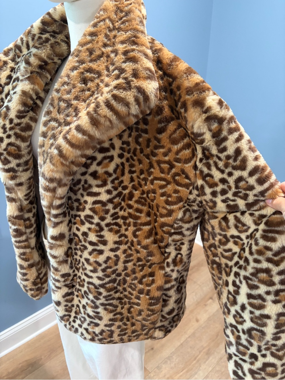 Anthropologie Leopard Print Faux Fur Jacket Coat Animal Print Size Small NWOT - Picture 8 of 15